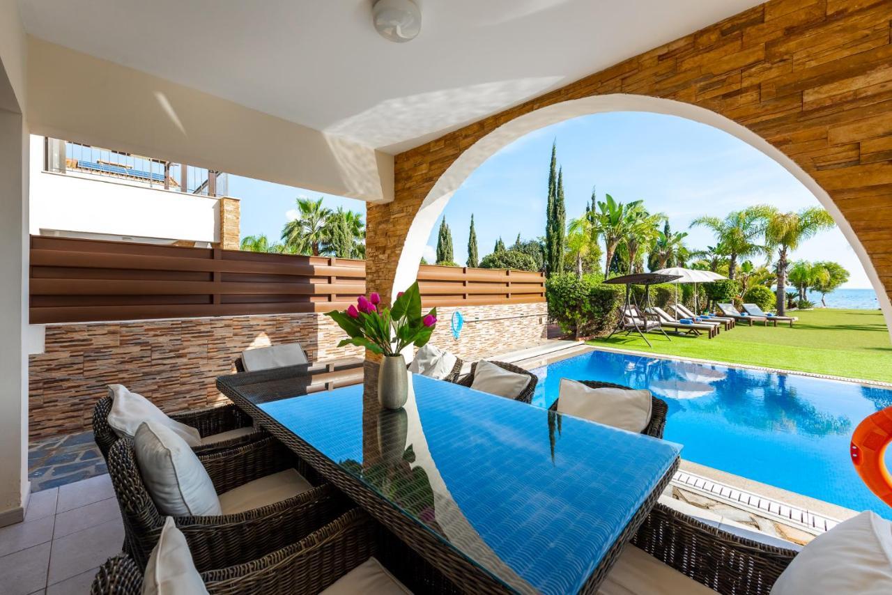 Sea Front Oceanus H2 By Ezoria Villas Ayía Nápa Extérieur photo