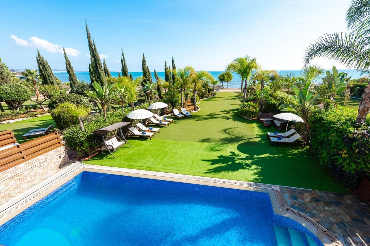 Sea Front Oceanus H2 By Ezoria Villas Ayía Nápa Extérieur photo
