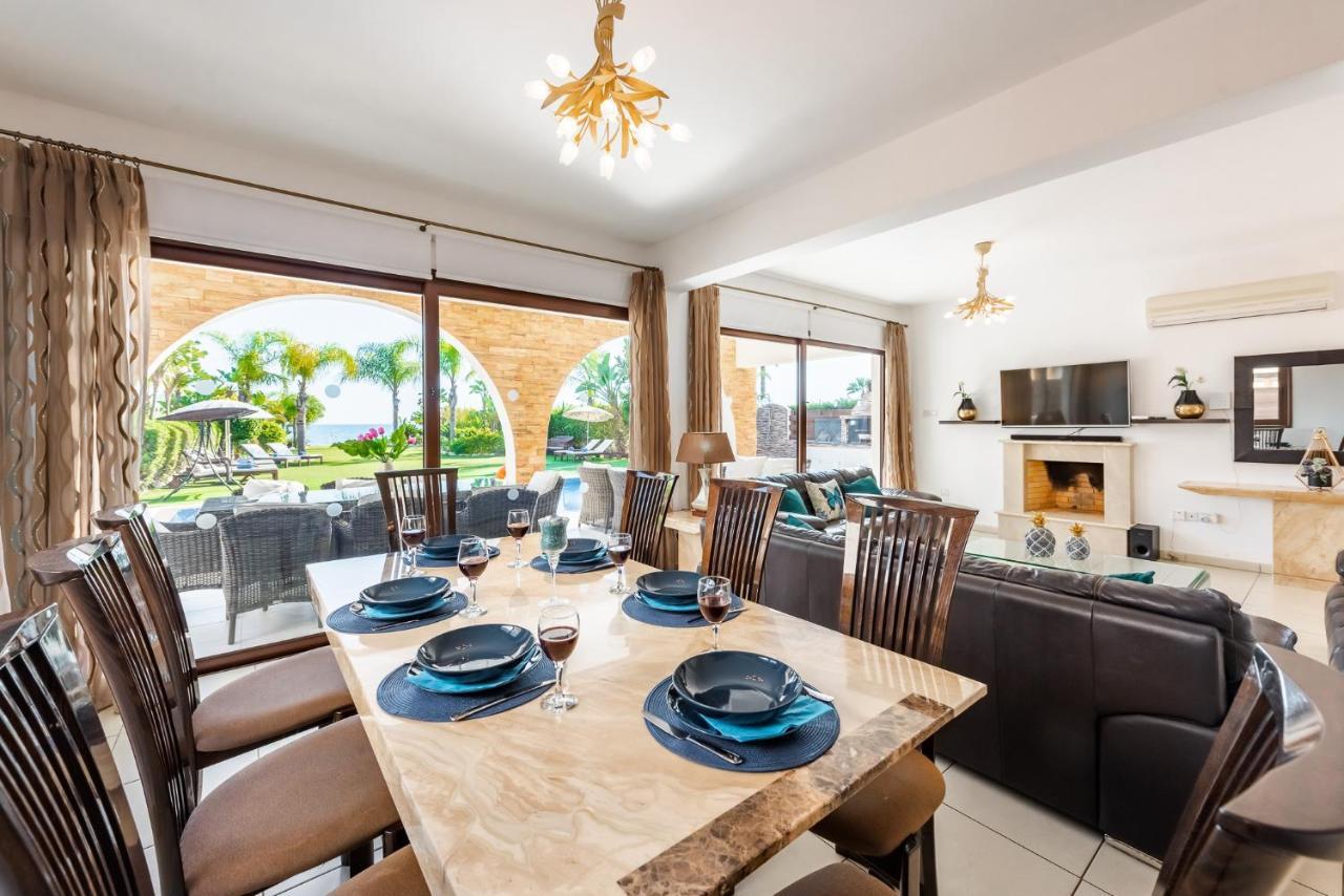 Sea Front Oceanus H2 By Ezoria Villas Ayía Nápa Extérieur photo
