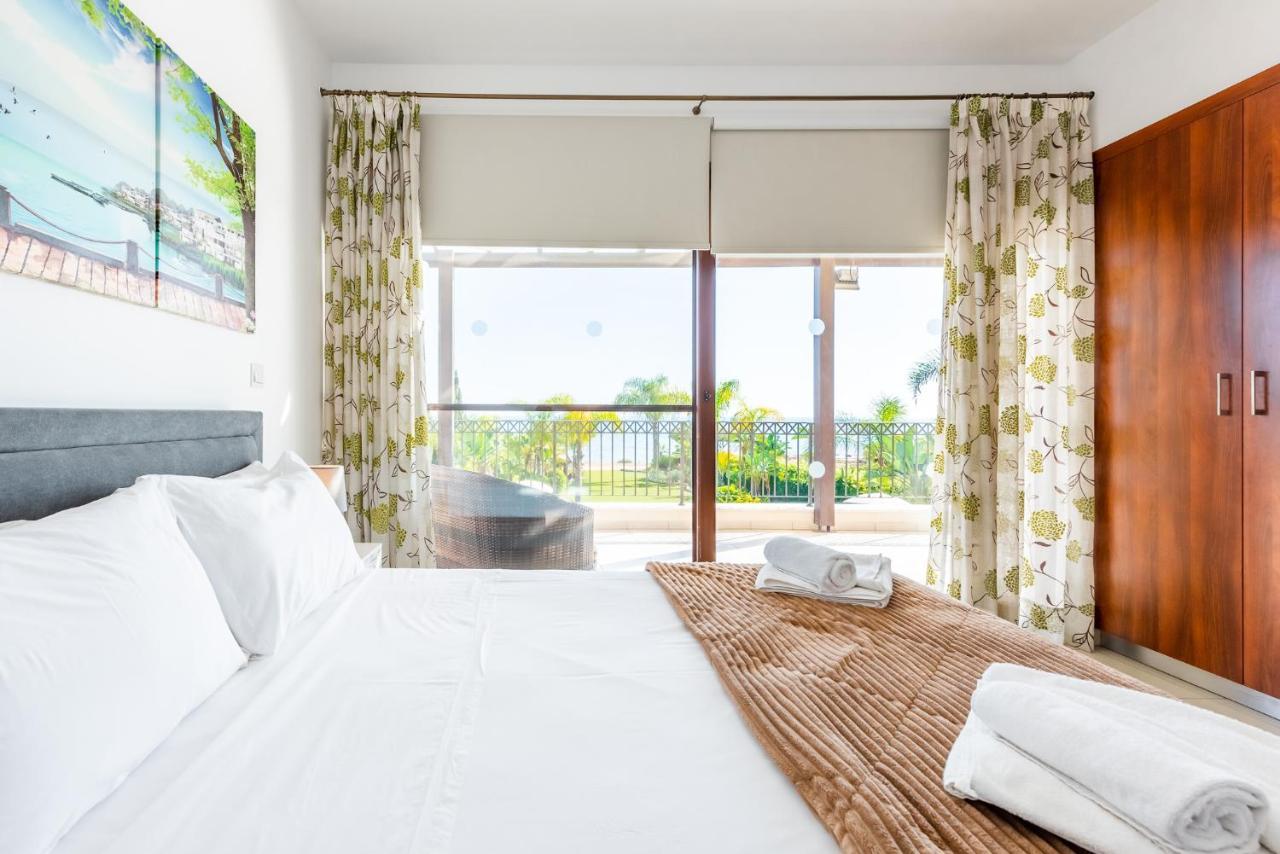 Sea Front Oceanus H2 By Ezoria Villas Ayía Nápa Extérieur photo